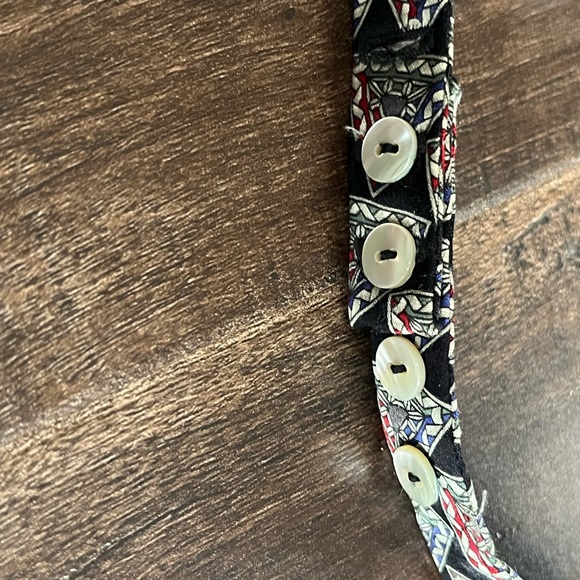 Carrot And Gibbs Silk Bow Tie, Button Adjustable, USA Made, Black Print - Picture 4 of 4